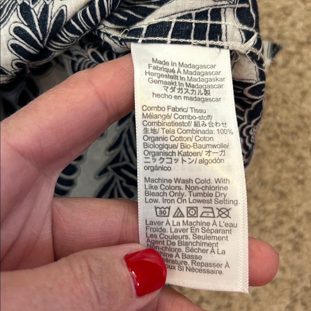 J. Crew Crewcuts Short Sleeve Shirt in Ivory Navy Floral Mix, 8 - Picture 9 of 12